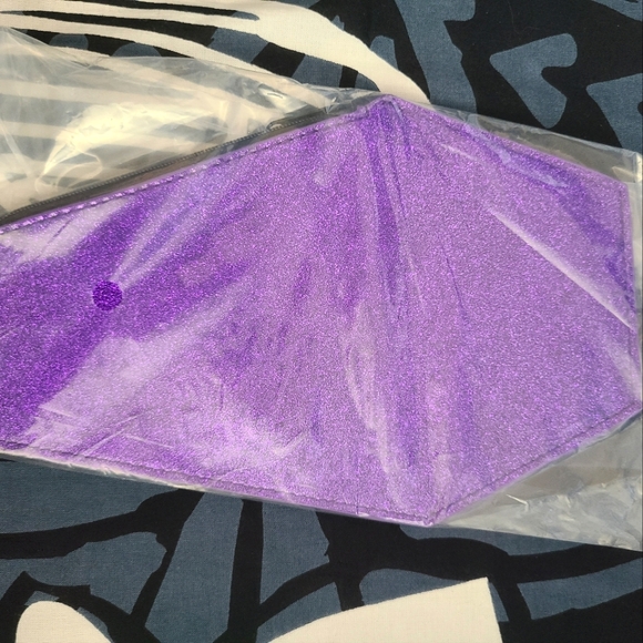 🩶☠️ NWOT Love, Pain, and Stitches Bundle☠️🩶 - Picture 7 of 11